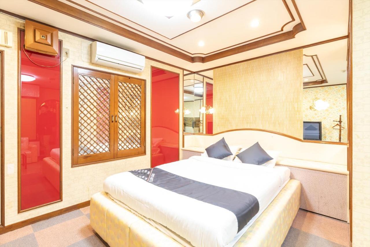 Oyo Hotel Tatsuyoshi Sennan Misakimachi Tannowa Esterno foto